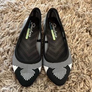 Skechers Women’s Cleo Ballet Flats Size 6